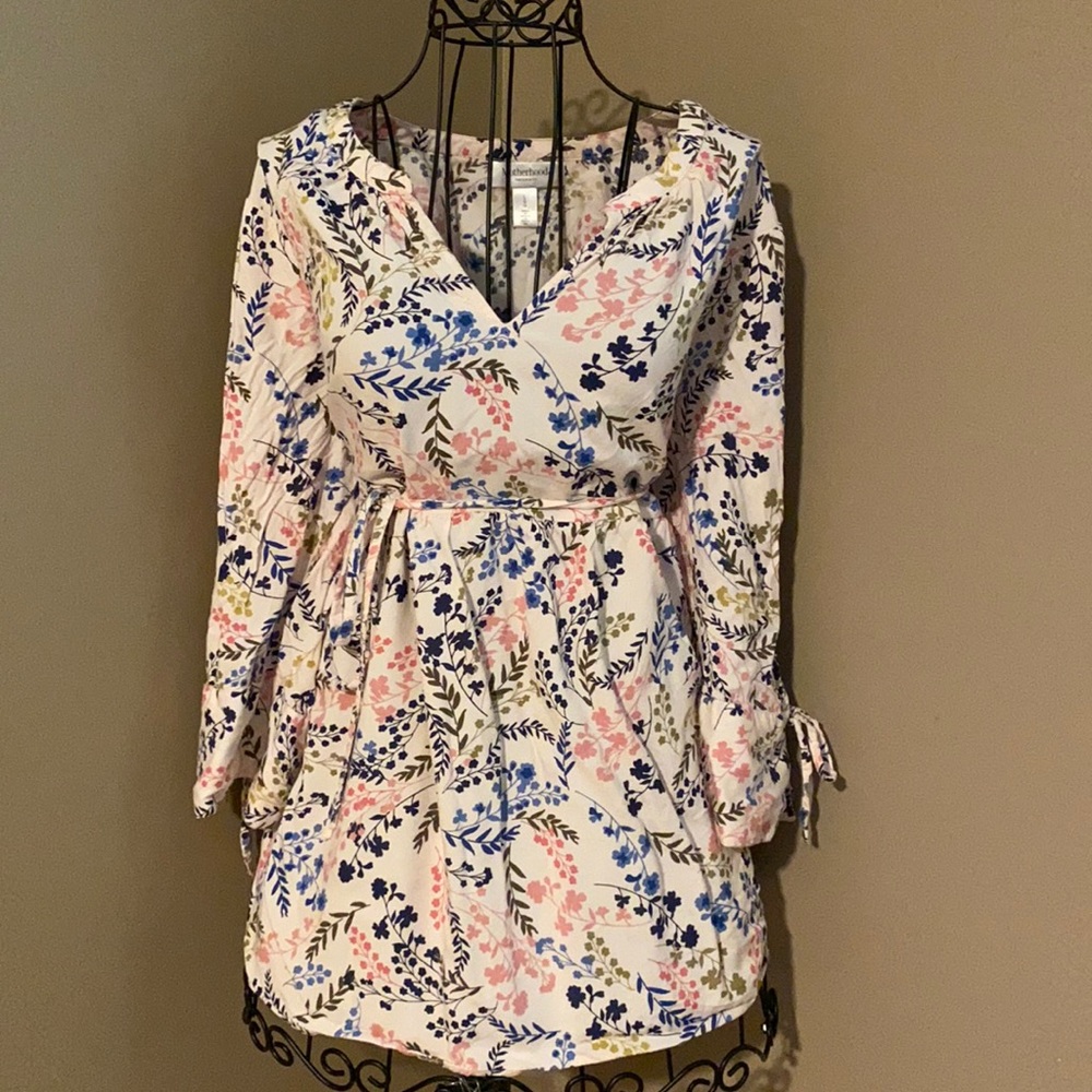 Motherhood Maternity Tunic. size L